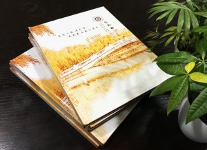 怎么做一本大學(xué)畢業(yè)紀念冊,能把全院同學(xué)都展示出來(lái)-大學(xué)同學(xué)錄