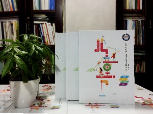 幼兒園畢業(yè)紀念相冊-金蘋(píng)果大班畢業(yè)留念冊定制