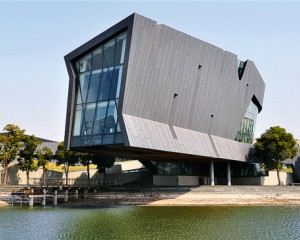 看了這組辦公園區導視系統設計 原來(lái)國內大佬公司不止企業(yè)做得牛!