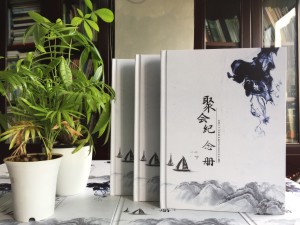 40周年同學(xué)聚會(huì )紀念冊,看著(zhù)太傷感-黑龍江大慶紀念冊制作公司