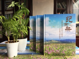 【自己制作同學(xué)會(huì )紀念冊怎么做】同學(xué)聚會(huì )相冊公司哪家制作好