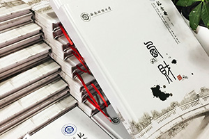 畢業(yè)紀念冊定制 定制制作專(zhuān)屬高檔不高價(jià)的畢業(yè)紀念冊！